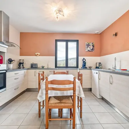 Chez Leontine * Lacave (Lot)