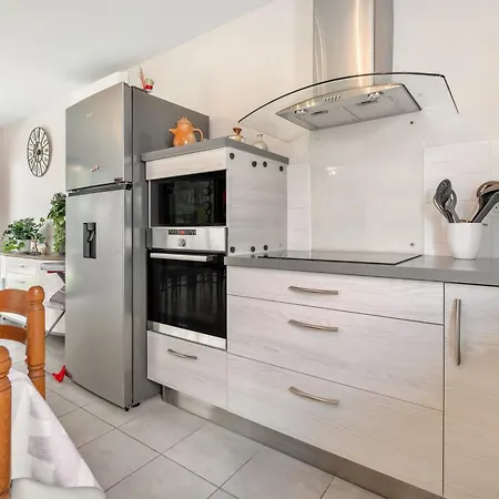 Chez Leontine * Lacave (Lot)